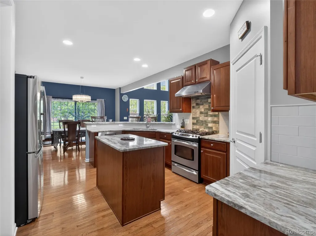 50182 Black Horse Lane Canton Charter Township MI 48188