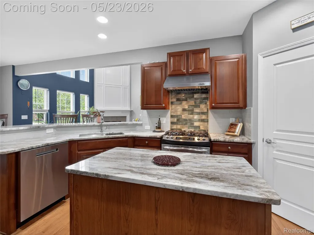 50182 Black Horse Lane Canton Charter Township MI 48188