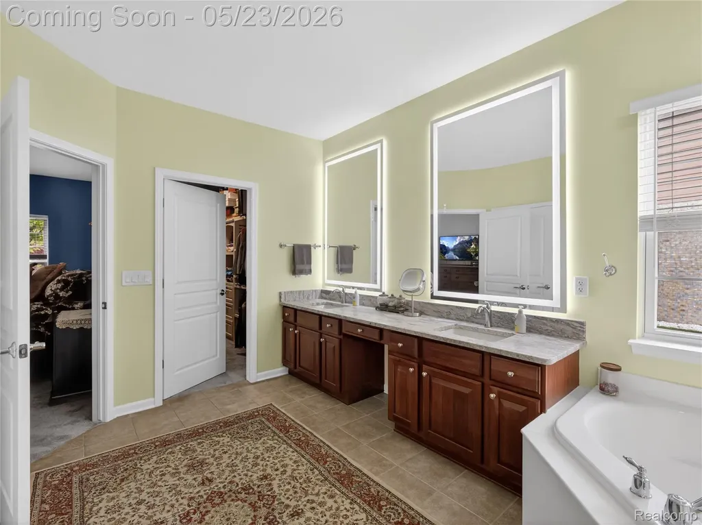 50182 Black Horse Lane Canton Charter Township MI 48188