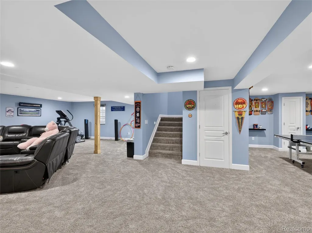 50182 Black Horse Lane Canton Charter Township MI 48188