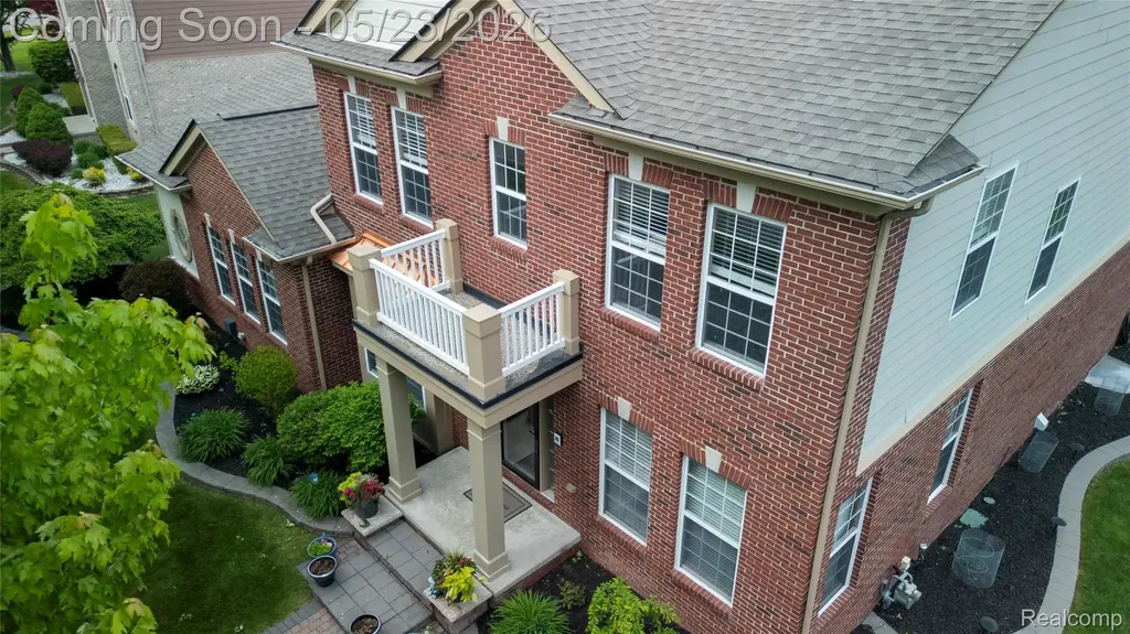 50182 Black Horse Lane Canton Charter Township MI 48188