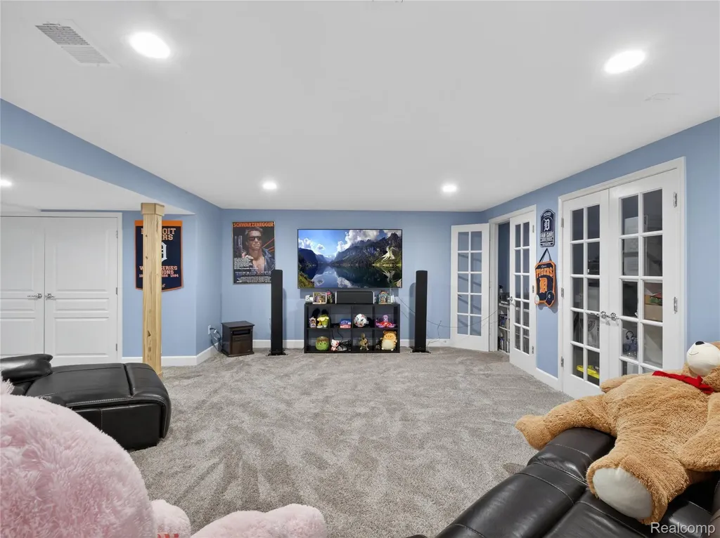 50182 Black Horse Lane Canton Charter Township MI 48188