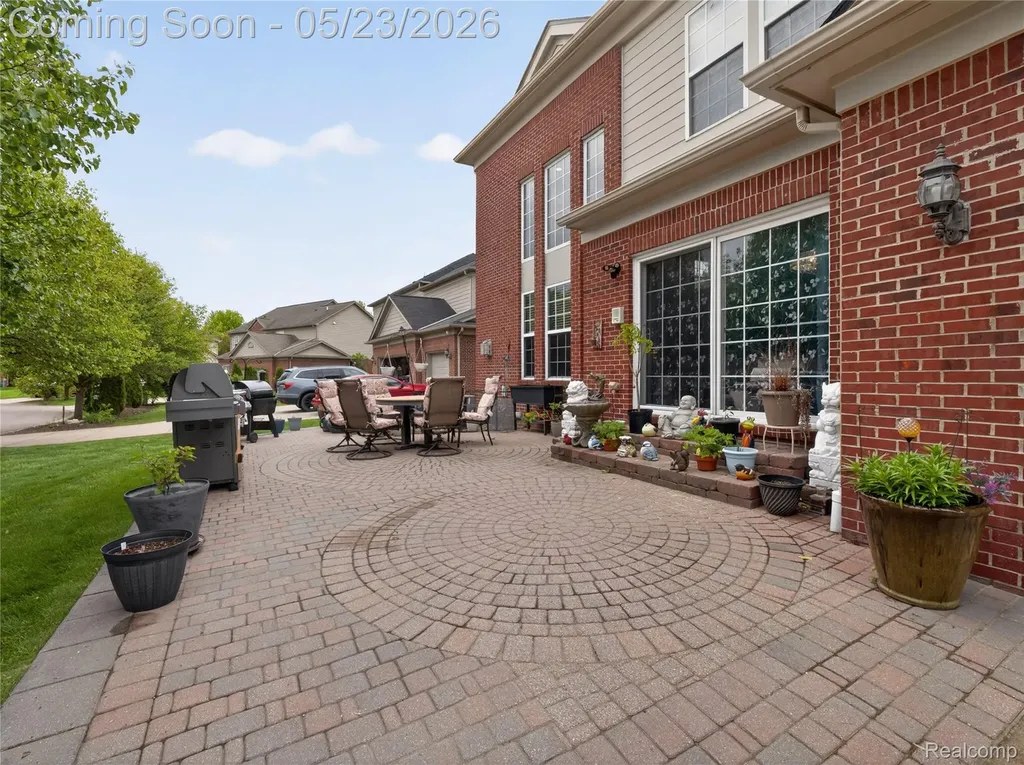 50182 Black Horse Lane Canton Charter Township MI 48188