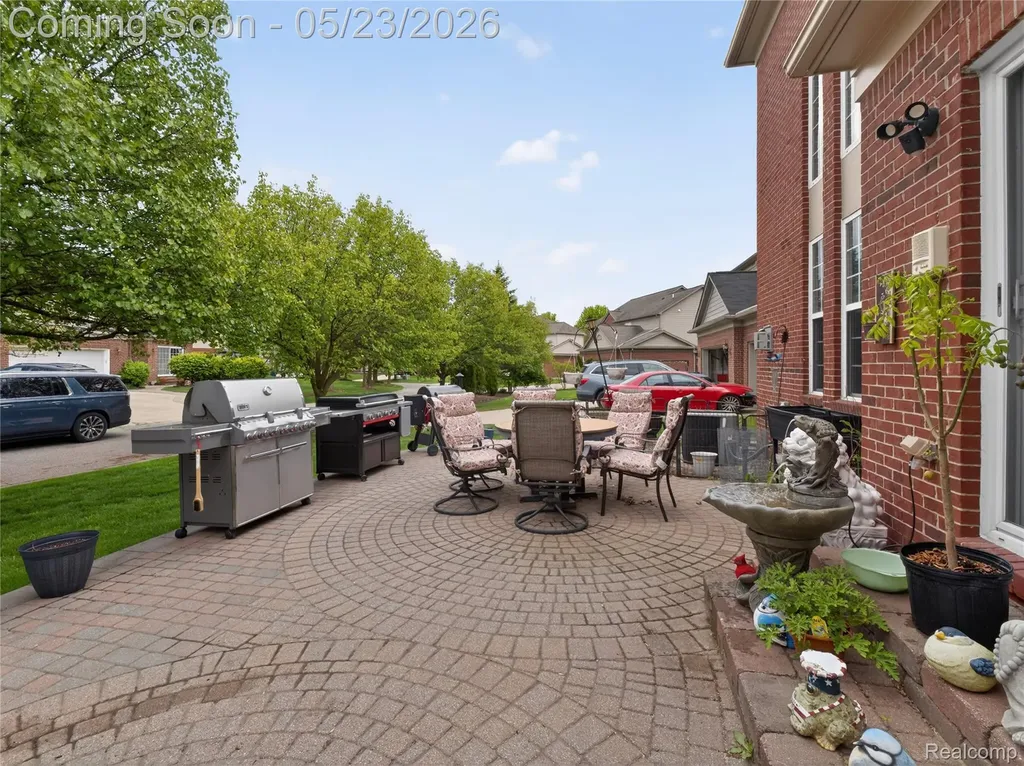 50182 Black Horse Lane Canton Charter Township MI 48188