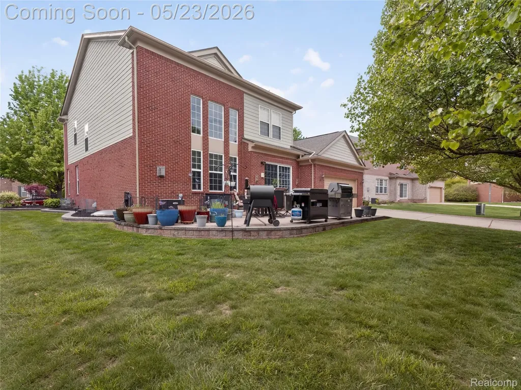 50182 Black Horse Lane Canton Charter Township MI 48188