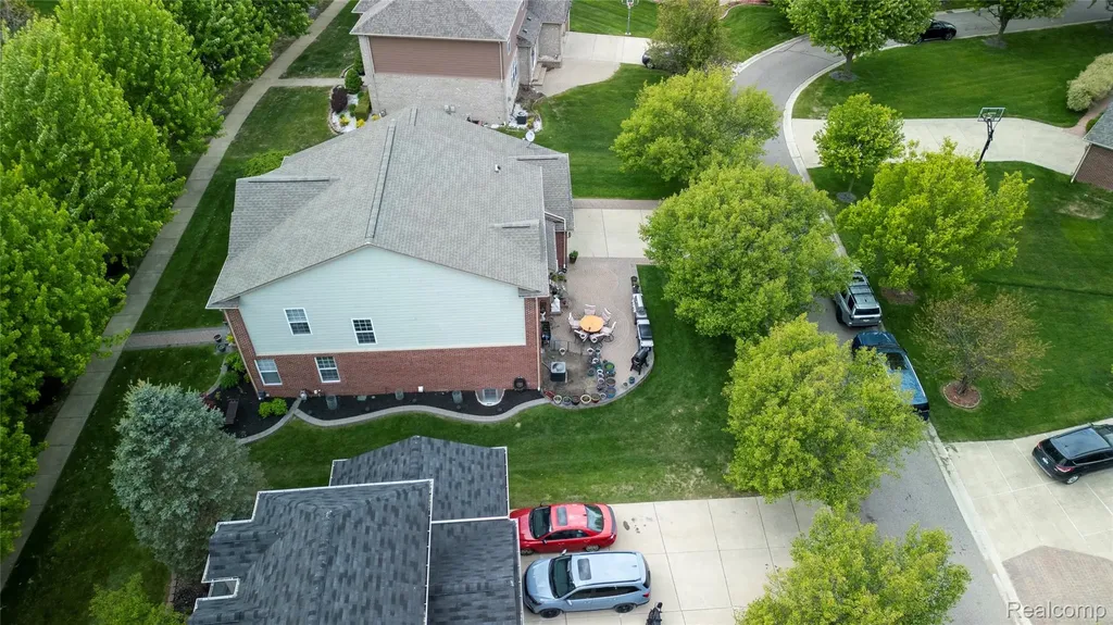 50182 Black Horse Lane Canton Charter Township MI 48188