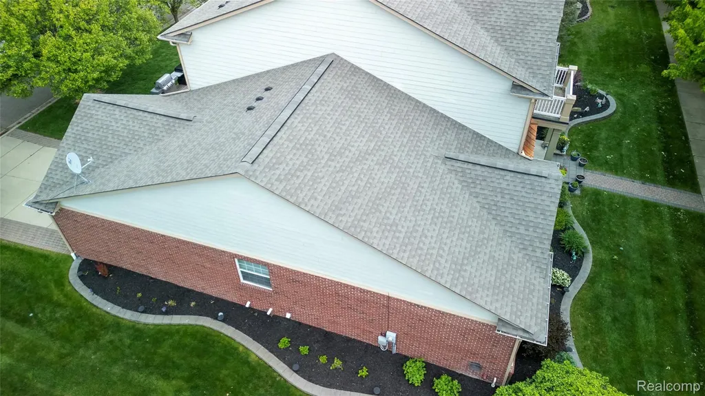 50182 Black Horse Lane Canton Charter Township MI 48188