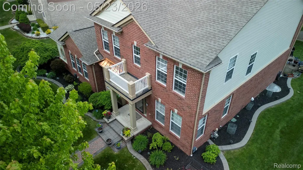 50182 Black Horse Lane Canton Charter Township MI 48188