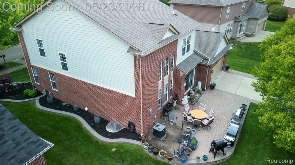 50182 Black Horse Lane Canton Charter Township MI 48188