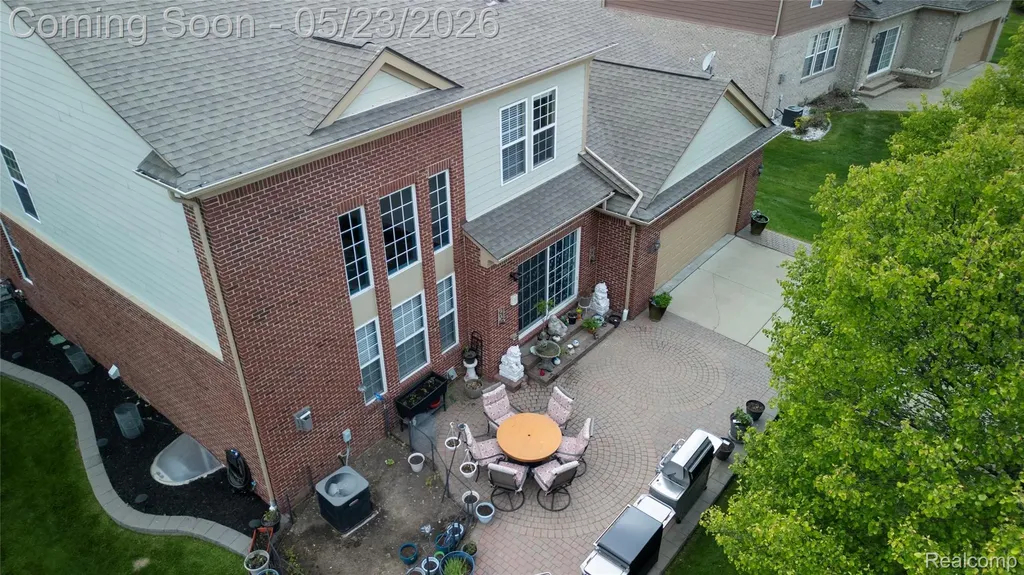 50182 Black Horse Lane Canton Charter Township MI 48188