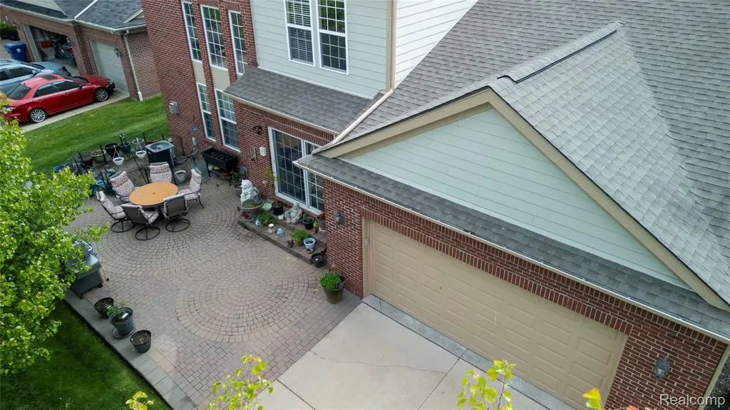 50182 Black Horse Lane Canton Charter Township MI 48188