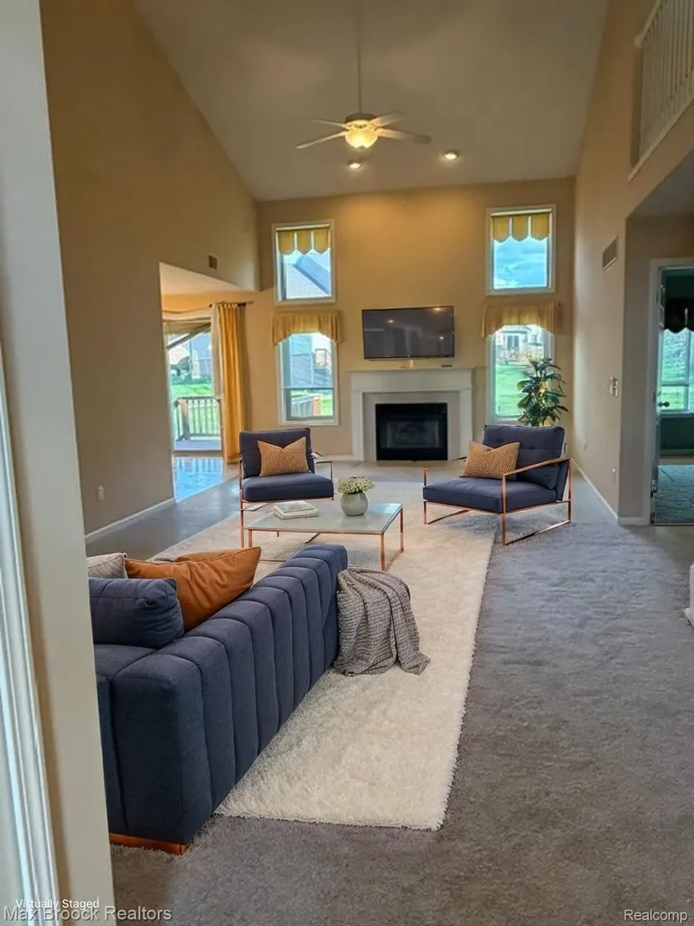 6166 Lochmore Drive Commerce Charter Township MI 48382