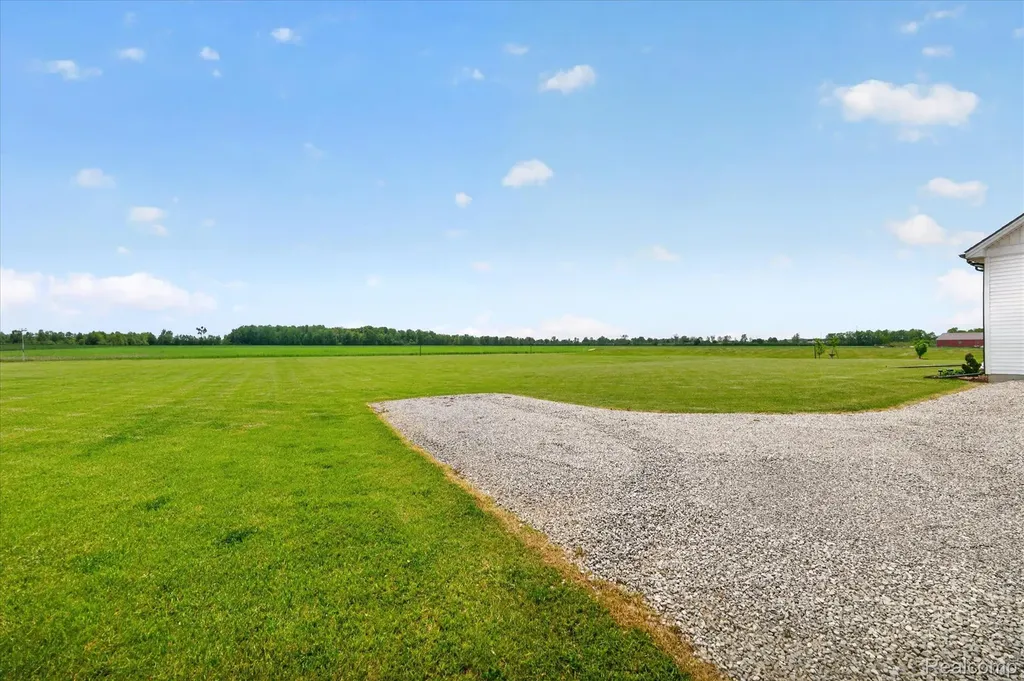 2170 E Labo Road Ash Township MI 48117