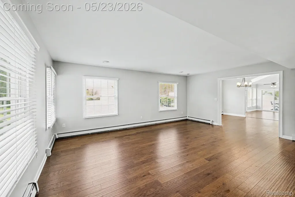 10306 Oakhill Road Springfield Charter Township MI 48442