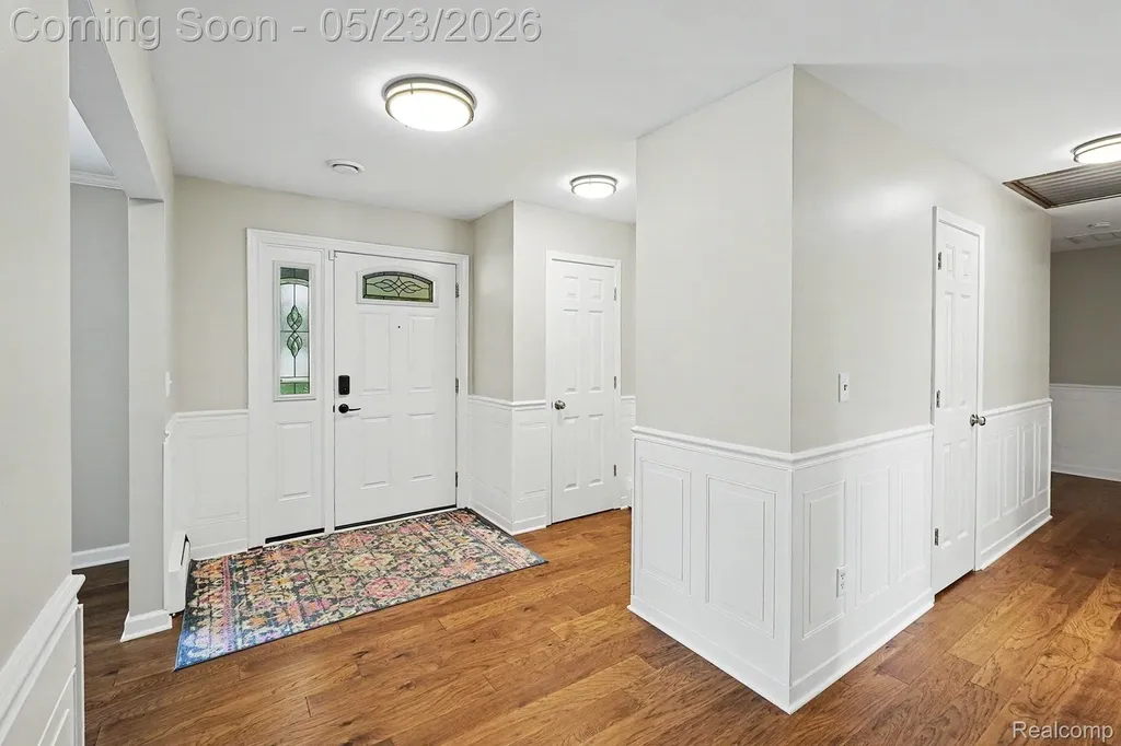10306 Oakhill Road Springfield Charter Township MI 48442