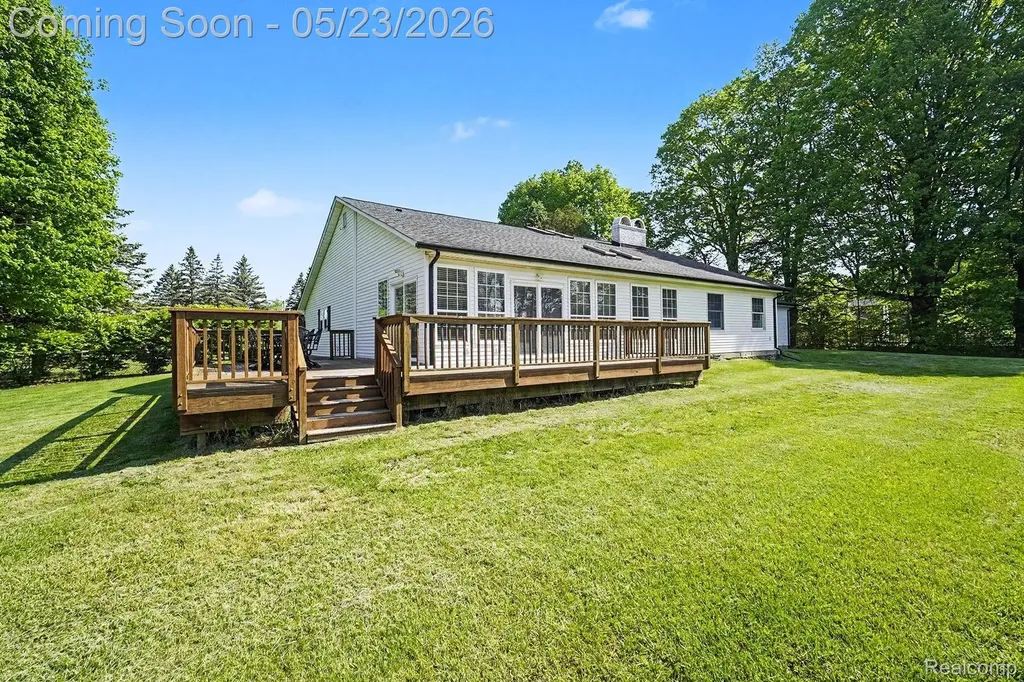 10306 Oakhill Road Springfield Charter Township MI 48442
