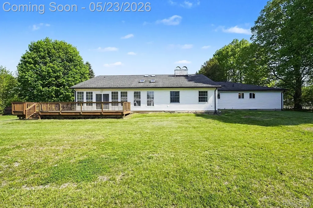 10306 Oakhill Road Springfield Charter Township MI 48442