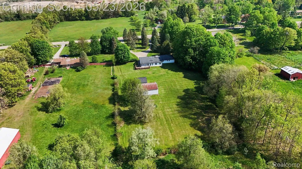 10306 Oakhill Road Springfield Charter Township MI 48442