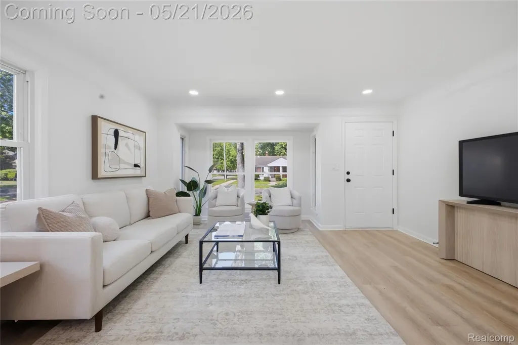11302 Grayfield Redford Charter Township MI 48239