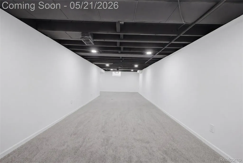 11302 Grayfield Redford Charter Township MI 48239