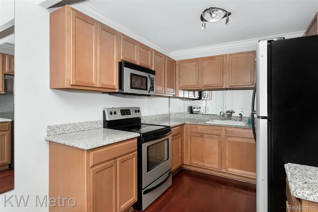 2309 Walton Boulevard Rochester Hills City MI 48309