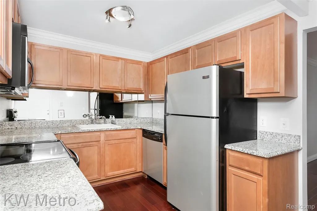 2309 Walton Boulevard Rochester Hills City MI 48309
