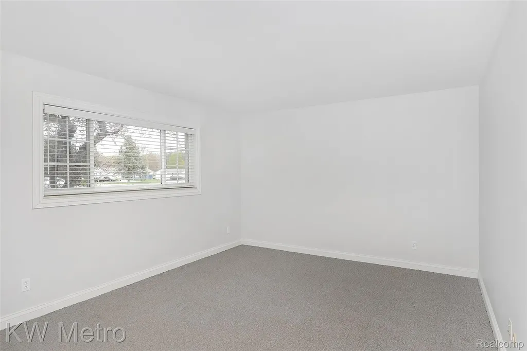 2309 Walton Boulevard Rochester Hills City MI 48309