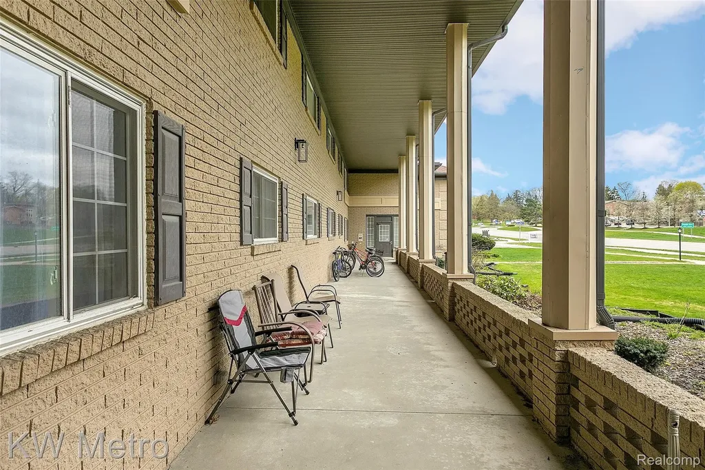2309 Walton Boulevard Rochester Hills City MI 48309