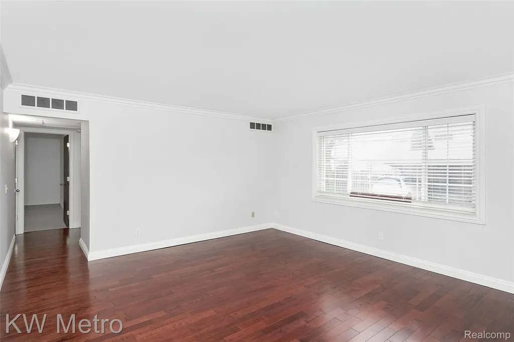 2309 Walton Boulevard Rochester Hills City MI 48309