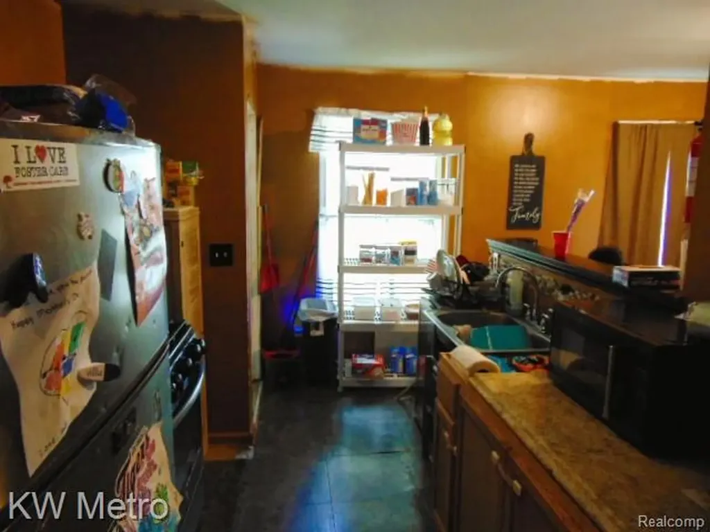 445 Navahoe Street Detroit City MI 48215