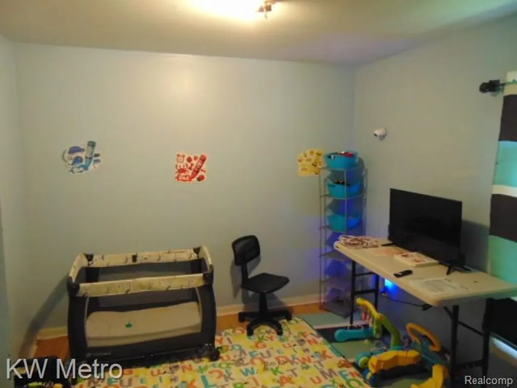 445 Navahoe Street Detroit City MI 48215