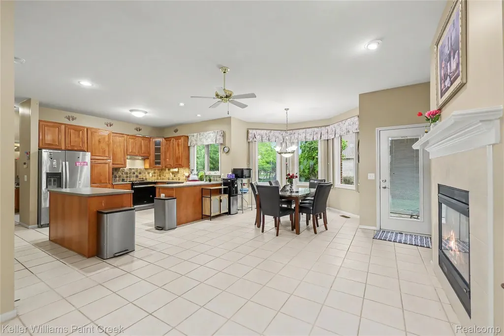 21257 Gentry Drive Macomb Township MI 48044
