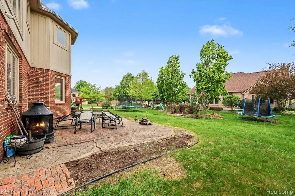 21257 Gentry Drive Macomb Township MI 48044