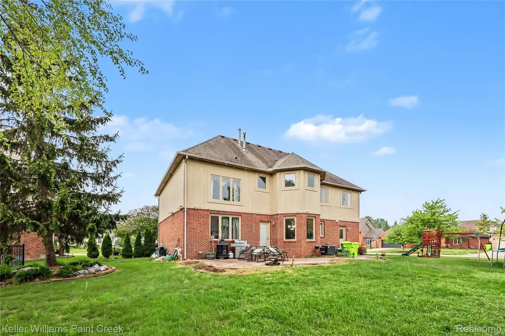 21257 Gentry Drive Macomb Township MI 48044