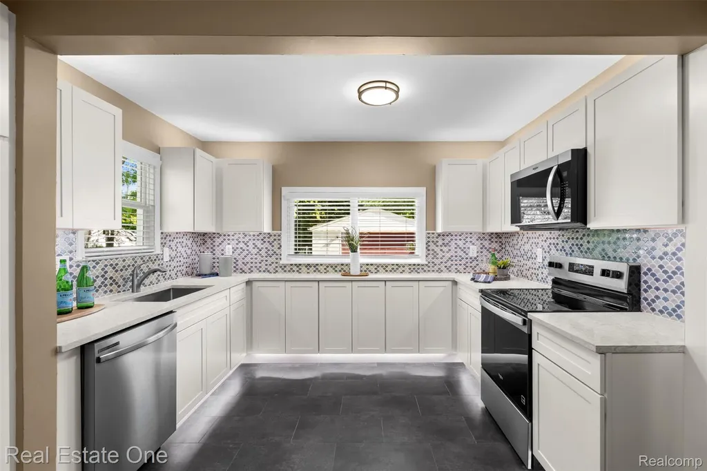 1411 Bauman Avenue Royal Oak City MI 48073