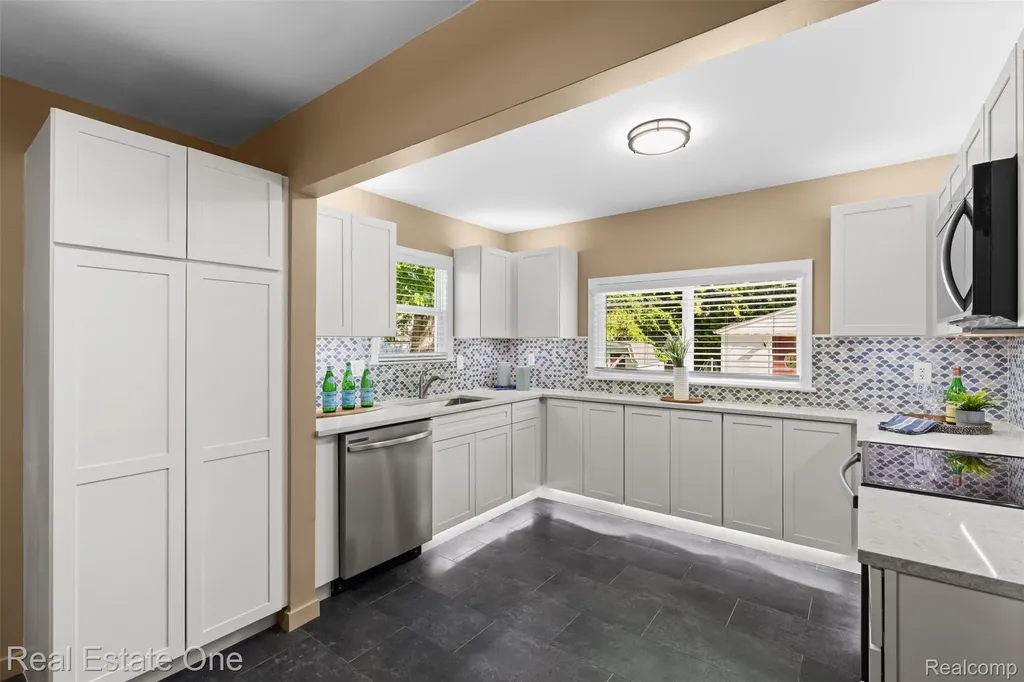 1411 Bauman Avenue Royal Oak City MI 48073