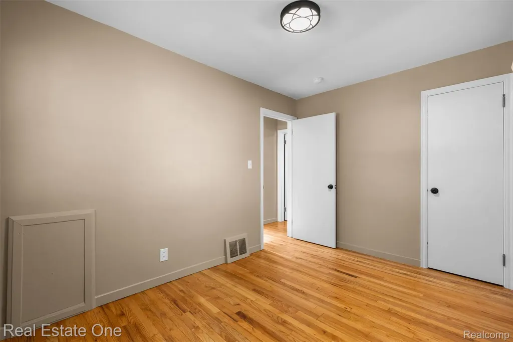 1411 Bauman Avenue Royal Oak City MI 48073