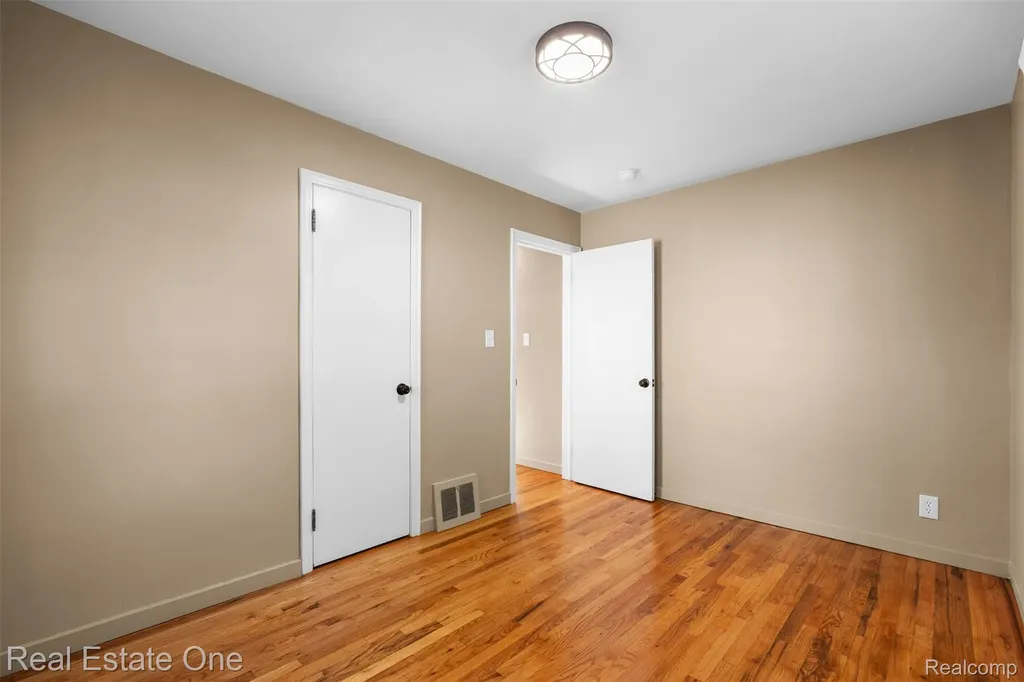 1411 Bauman Avenue Royal Oak City MI 48073