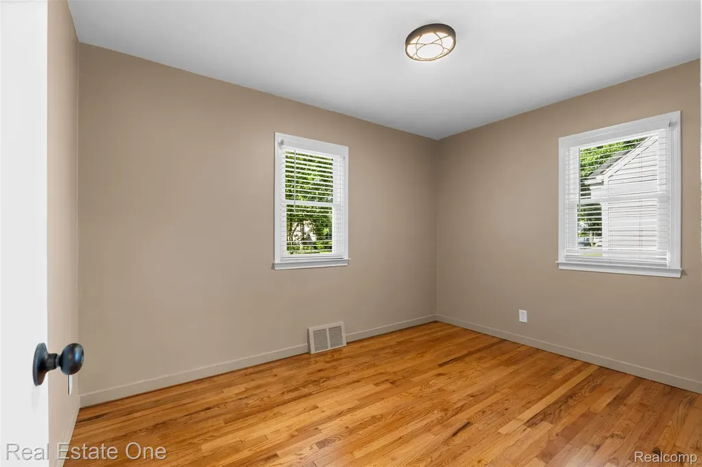 1411 Bauman Avenue Royal Oak City MI 48073