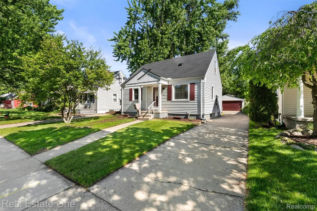 1411 Bauman Avenue Royal Oak City MI 48073