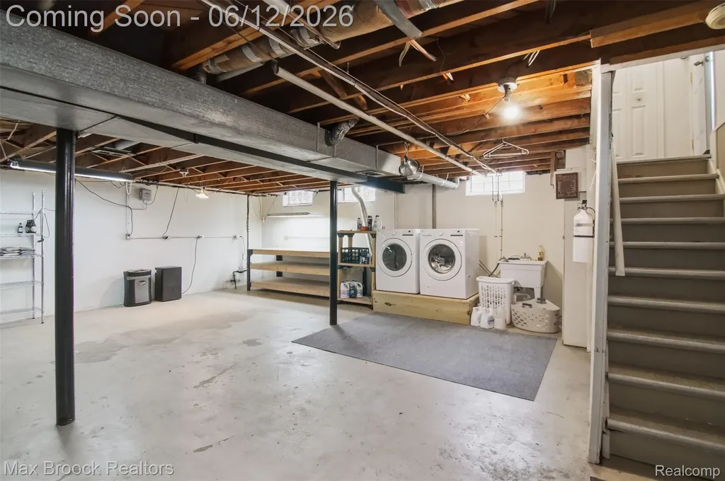 3745 Hayes Street Wayne City MI 48184