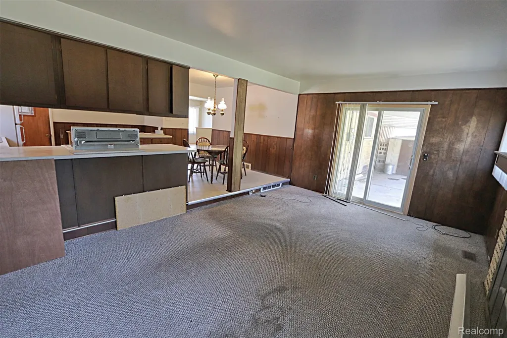 38011 Ross Street Livonia City MI 48154