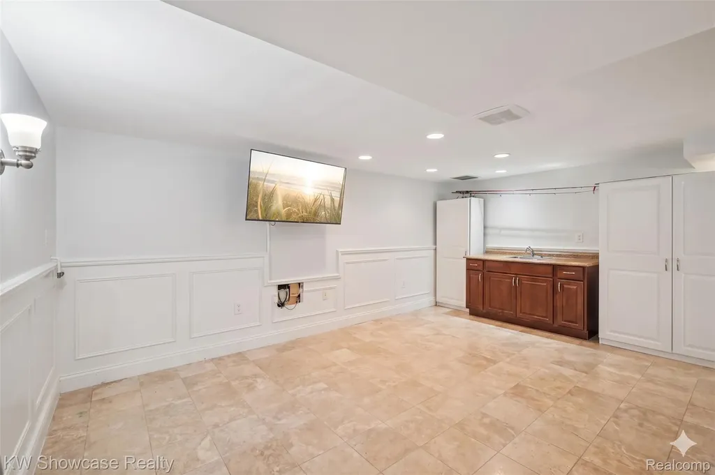 474 Beverly Island Drive Waterford Charter Township MI 48328