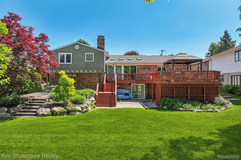 474 Beverly Island Drive Waterford Charter Township MI 48328