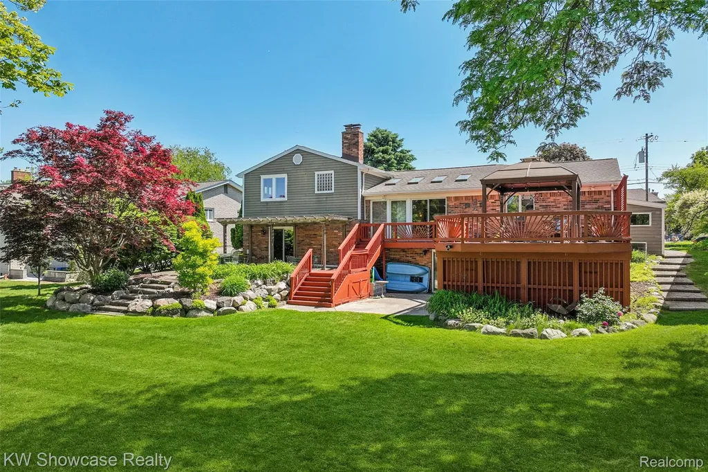 474 Beverly Island Drive Waterford Charter Township MI 48328