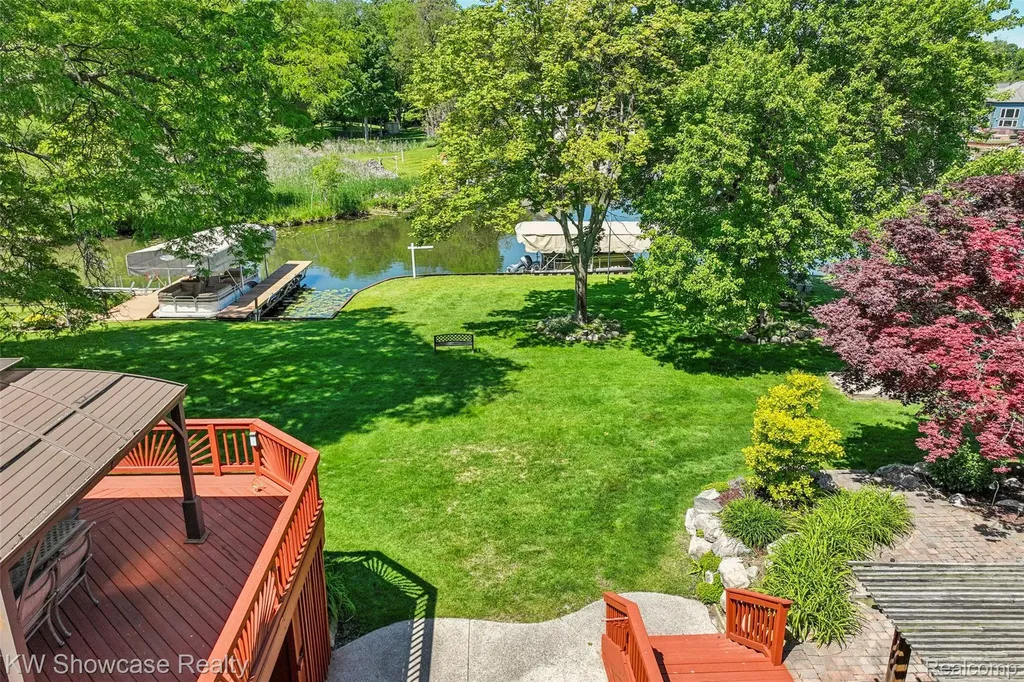 474 Beverly Island Drive Waterford Charter Township MI 48328