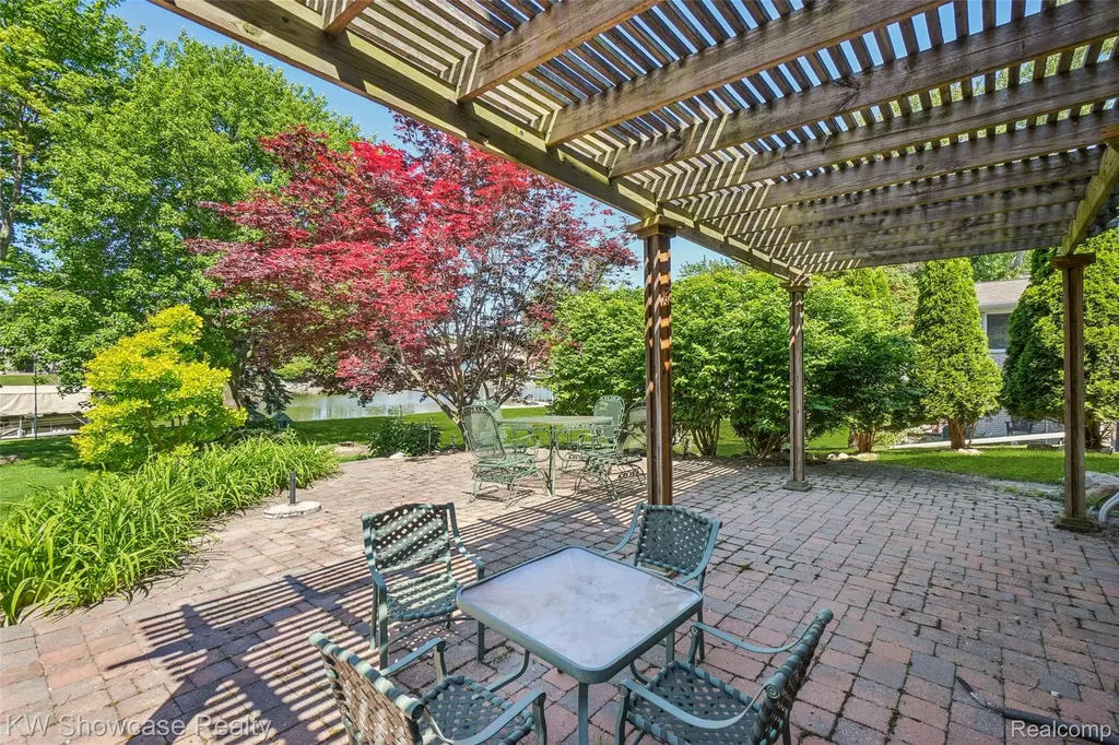 474 Beverly Island Drive Waterford Charter Township MI 48328