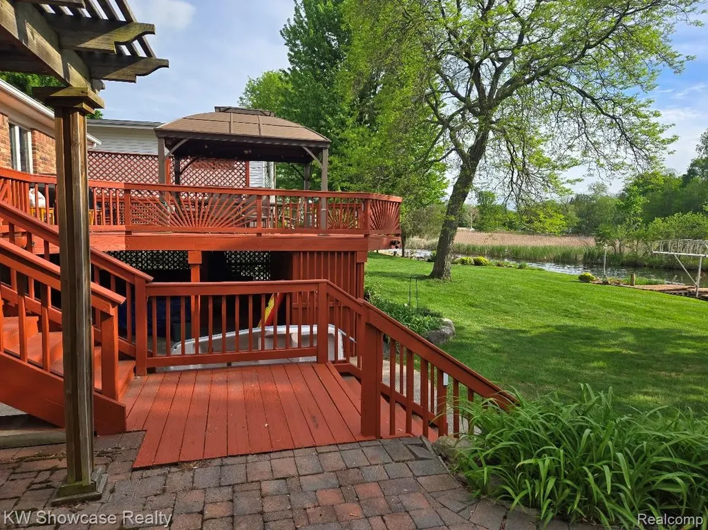 474 Beverly Island Drive Waterford Charter Township MI 48328