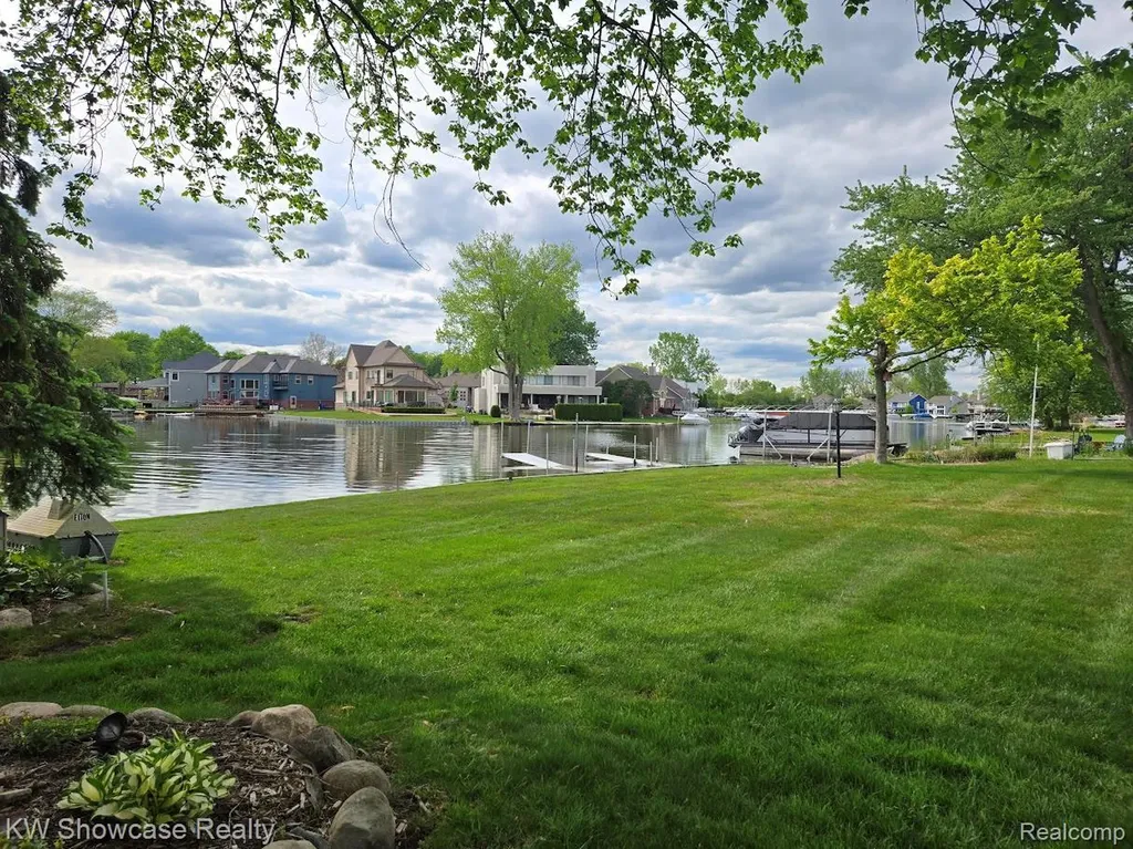 474 Beverly Island Drive Waterford Charter Township MI 48328