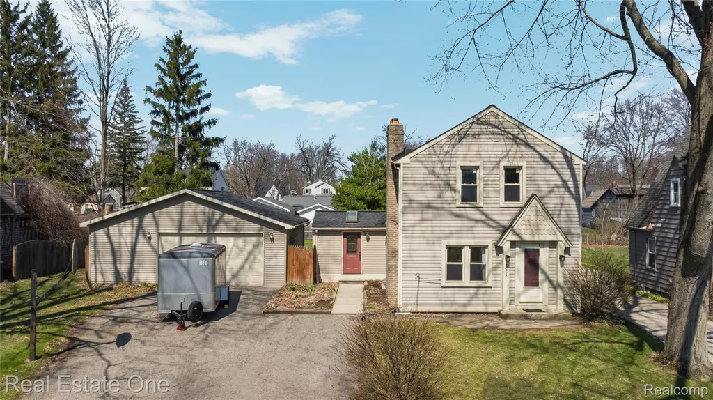 4058 Lomley Avenue Waterford Charter Township MI 48329